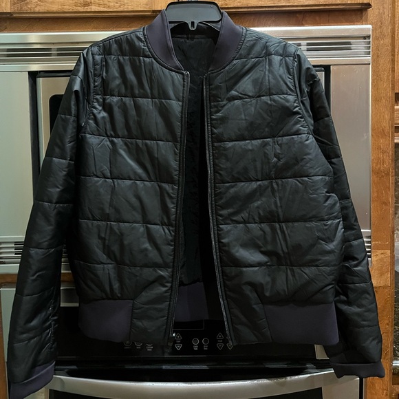 Lululemon Women Black Quilted Jacket - Picture 1 of 9
